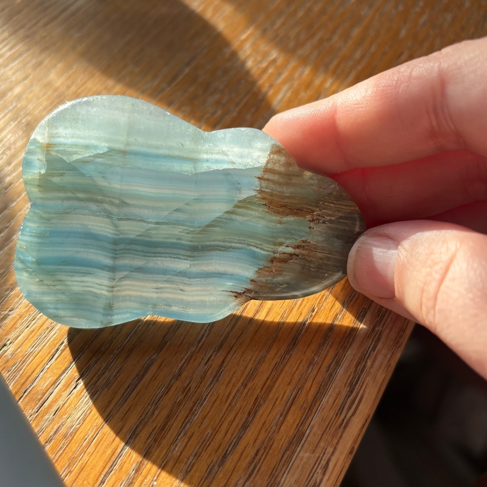 BLUE ONYX CLOUD